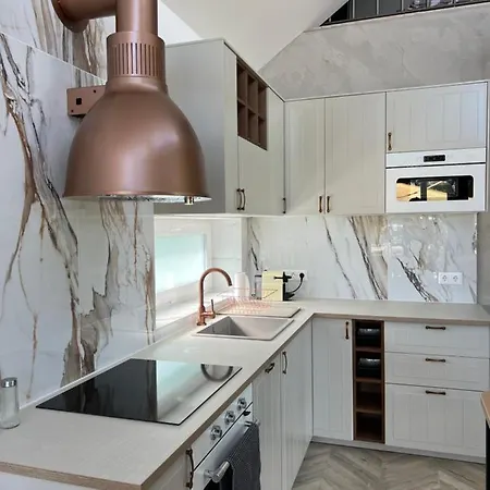 Beige 발라톤케네세